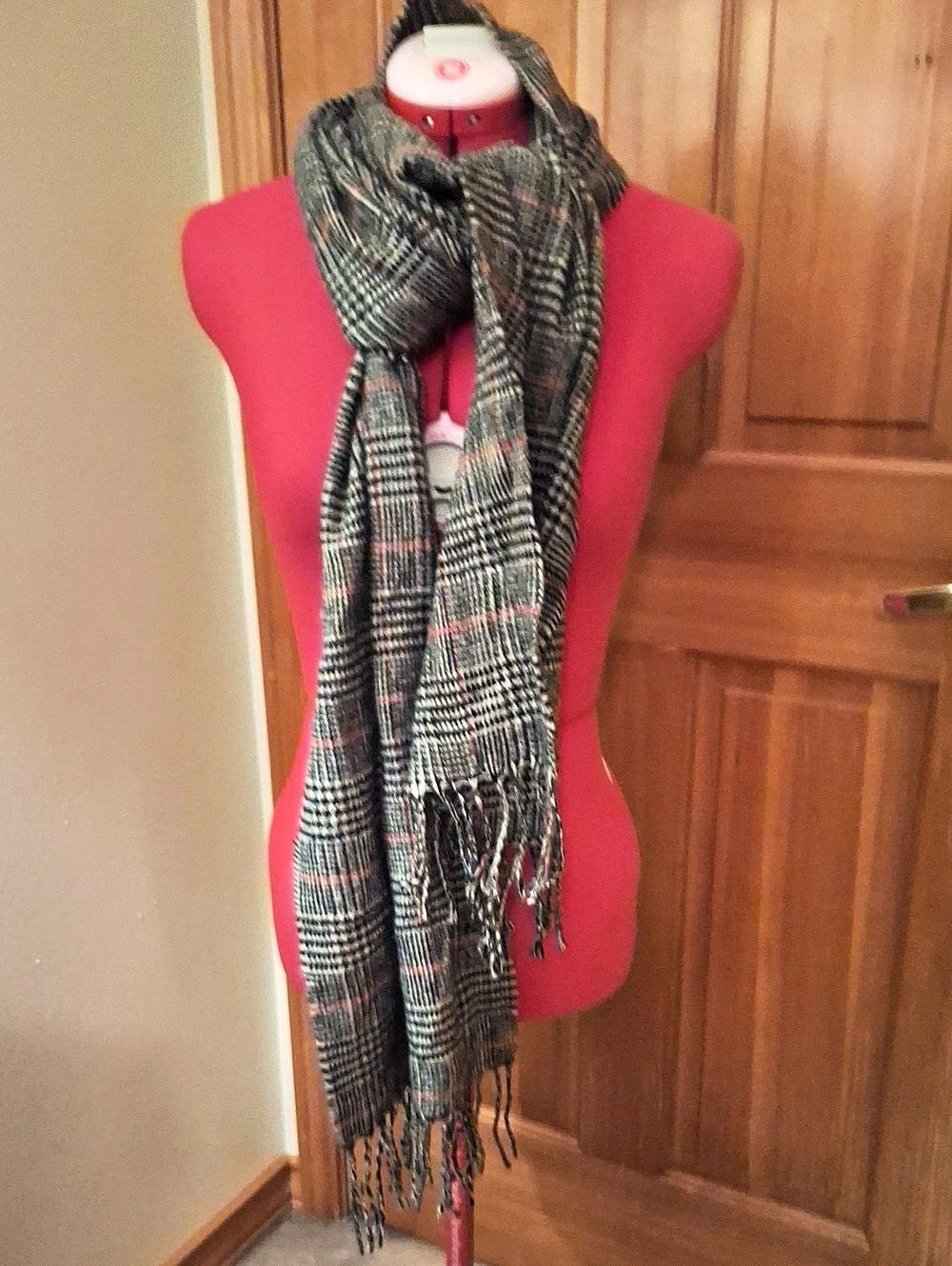 Urban Outfitters Plaid Scarf in Black & Red